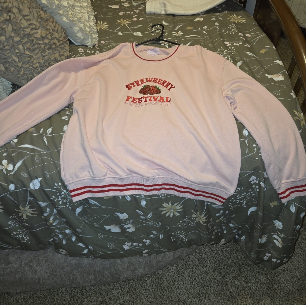 Simply Southern Pink Sweatshirt with Red Accents - Picture 4 of 4